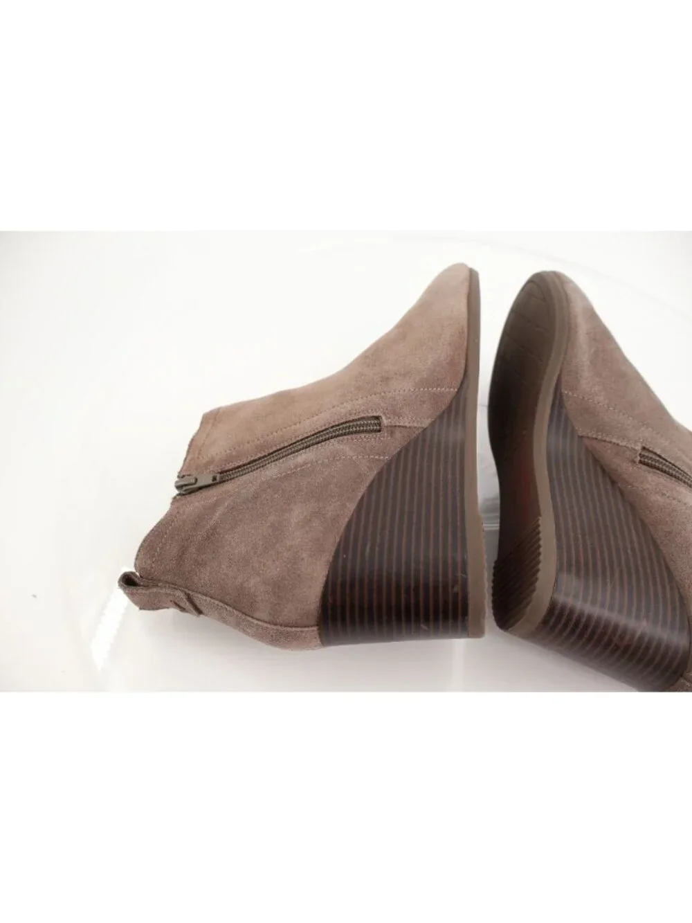 Vionic Women's Paloma Boot Size 10 Wedge Bootie Tan Suede Comfy Side Zip
